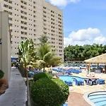 Apartamento No Golden Dolphin Express